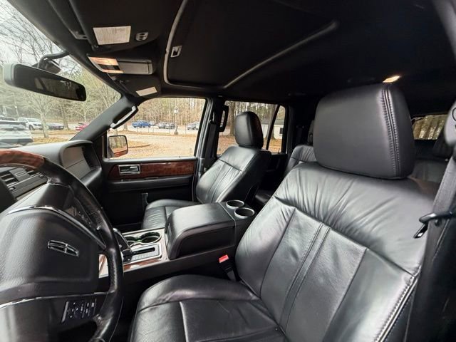 Used 2015 Lincoln Navigator L 4WD image 12