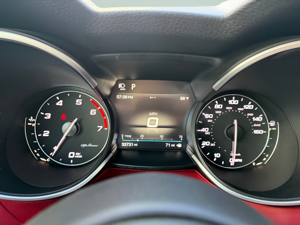 Used 2019 Alfa Romeo Stelvio Ti Sport w/ Quick Order Package 22S Sport AWD/4WD image 19