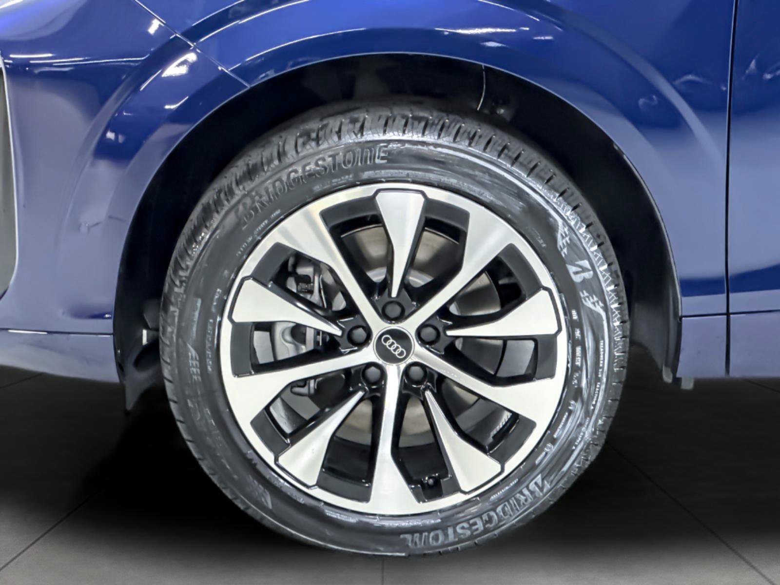 New 2026 Audi Q3 quattro 2.0T AWD/4WD image 25