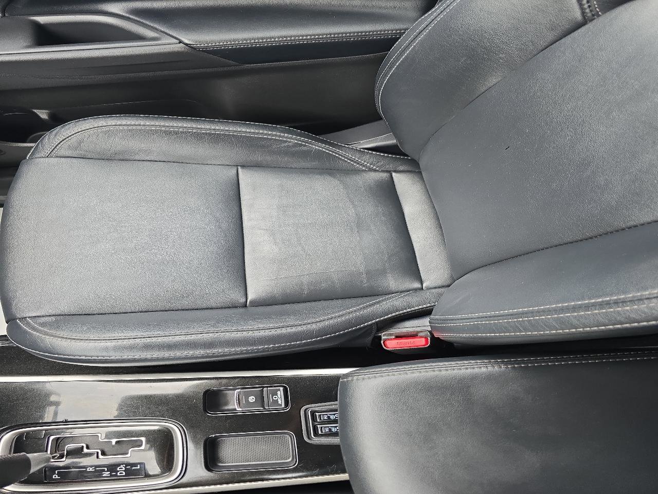 Used 2020 Mitsubishi Outlander SEL image 26