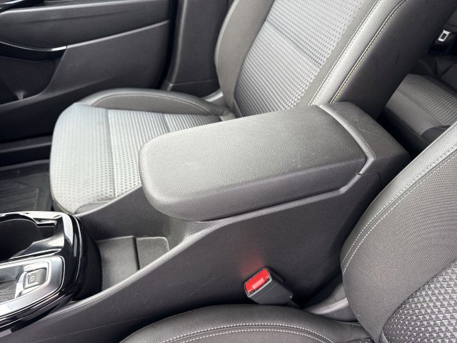 Certified 2025 Chevrolet Trax LT w/ Driver Confidence Package image 20