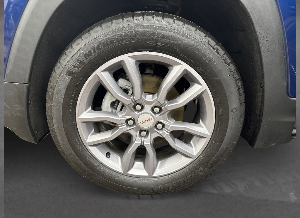 Used 2022 GMC Terrain SLT image 12