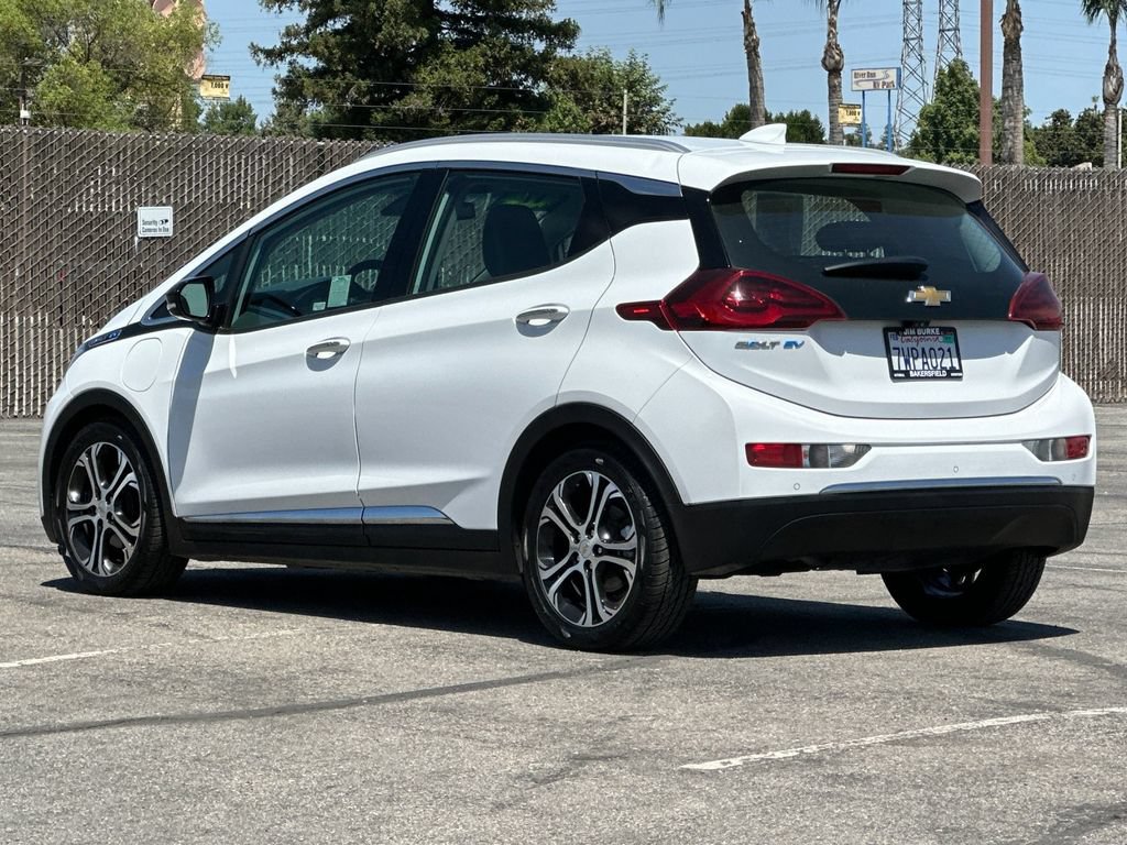 Used 2017 Chevrolet Bolt Premier w/ Driver Confidence II Package FWD image 5