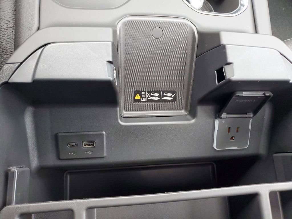 New 2025 GMC Sierra 3500 Denali w/ Denali Reserve Package image 37