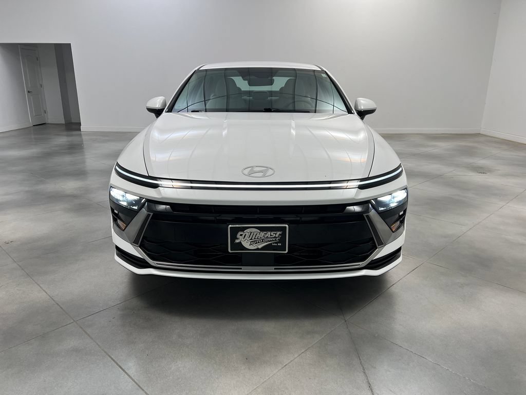 Used 2025 Hyundai Sonata SEL FWD image 3