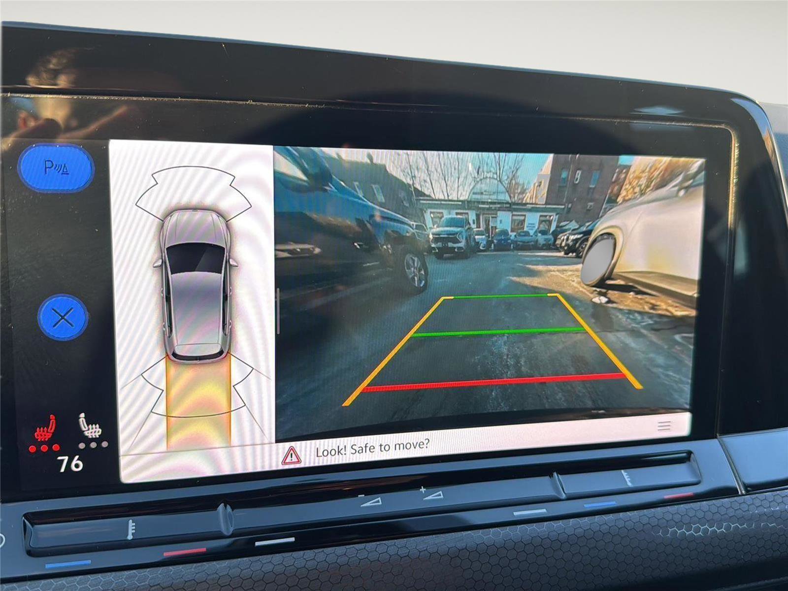 Used 2022 Volkswagen GTI SE image 16