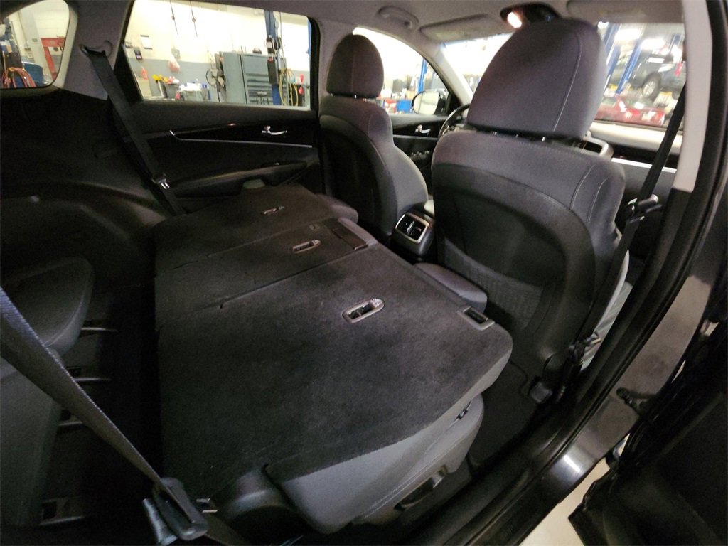 Used 2019 Kia Sorento LX w/ Option Group 020 image 34