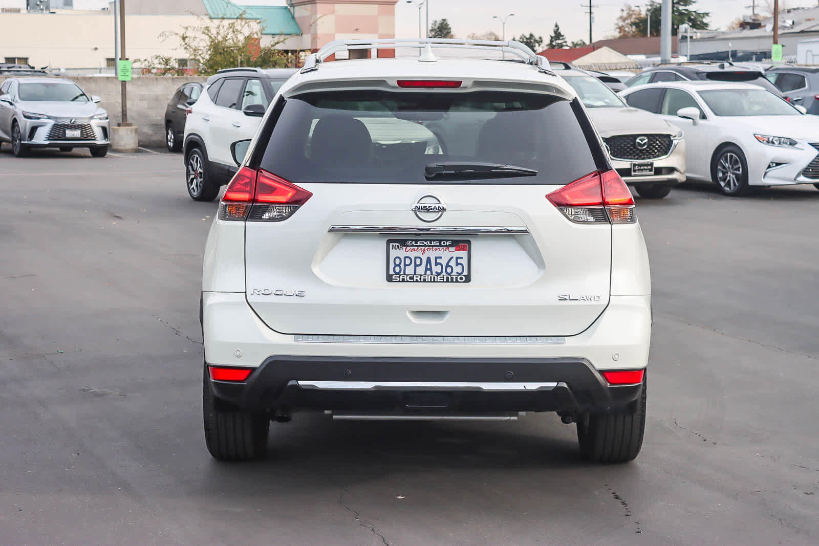 Used 2020 Nissan Rogue SL image 3