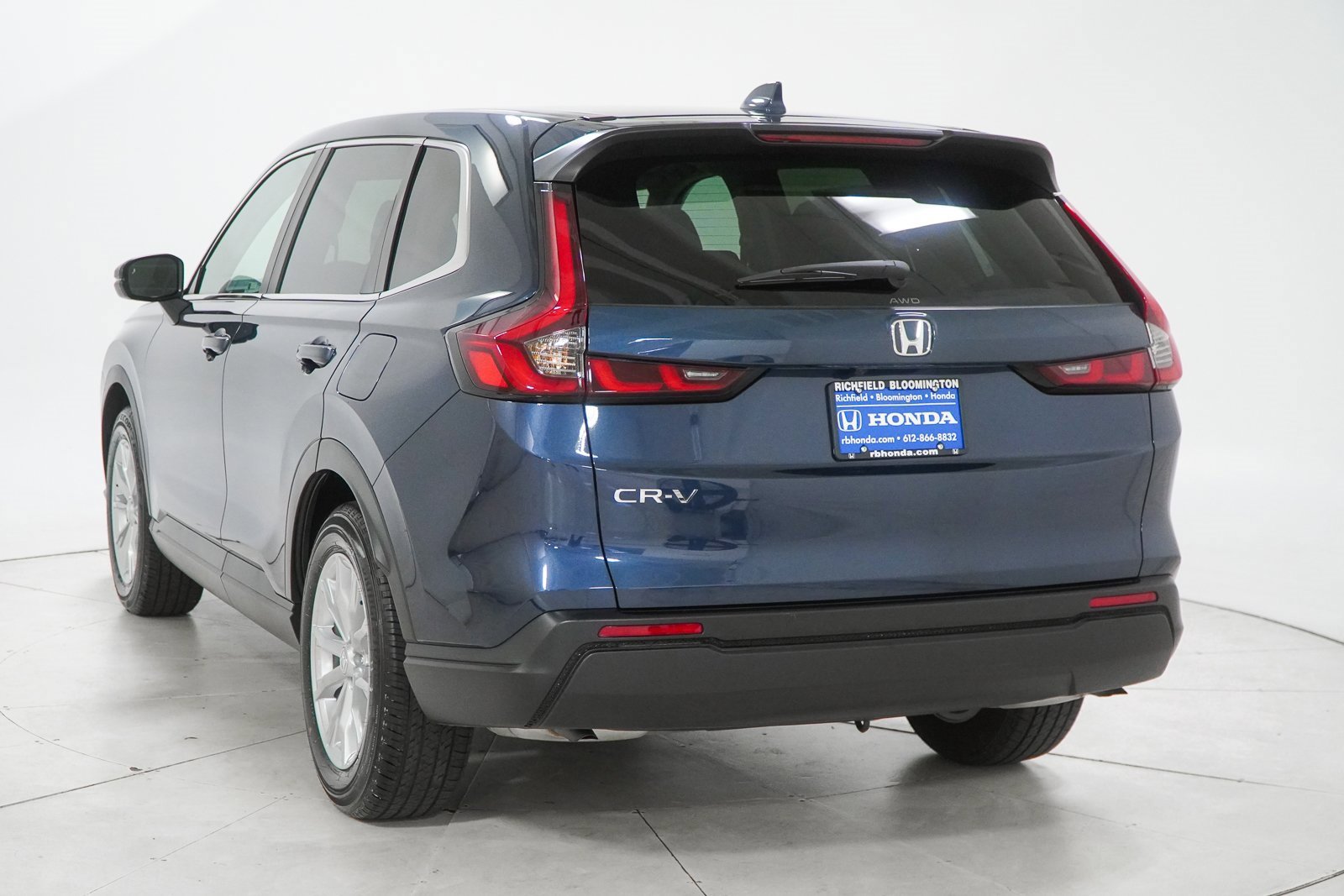 Certified 2025 Honda CR-V EX image 8