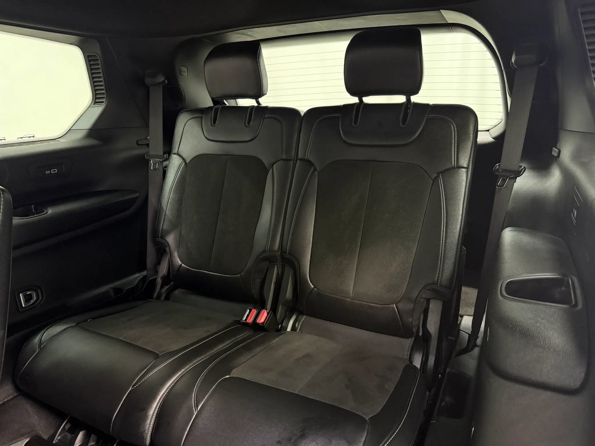 Used 2023 Jeep Grand Cherokee L Laredo AWD/4WD image 17