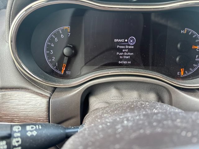 Used 2017 Jeep Grand Cherokee Summit w/ Skid Plate Group AWD/4WD image 12