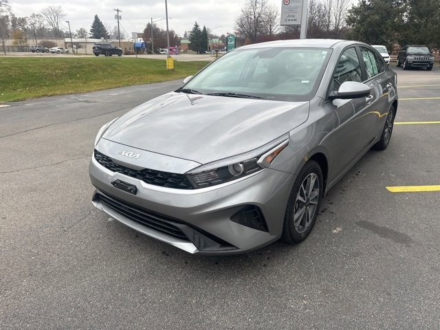 Used 2023 Kia Forte LXS image 8