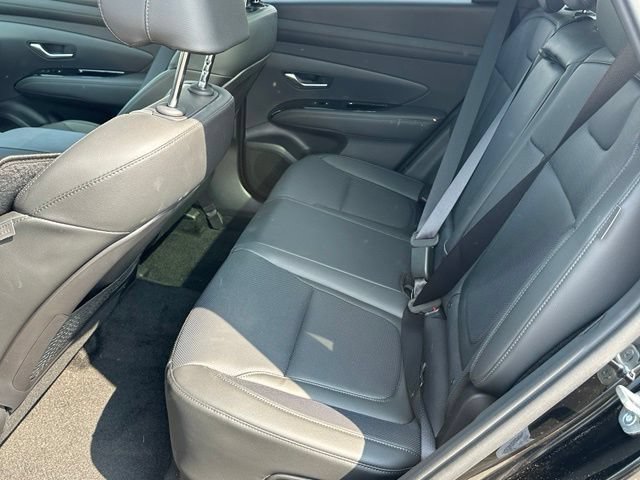 Used 2025 Hyundai Tucson Limited AWD/4WD image 13