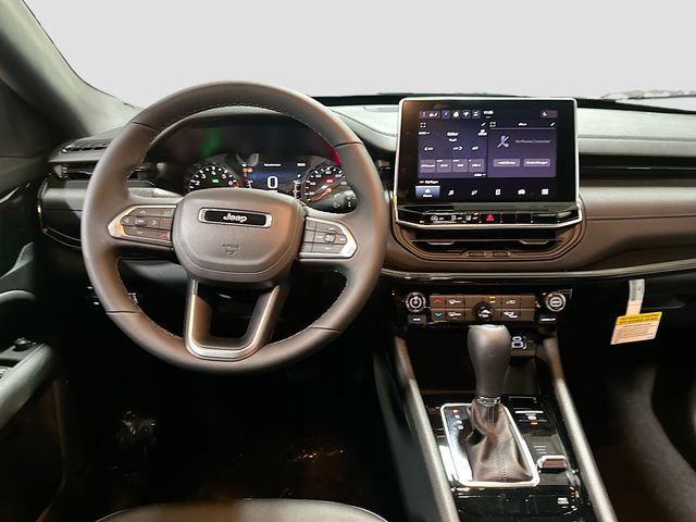 New 2026 Jeep Compass Latitude image 23