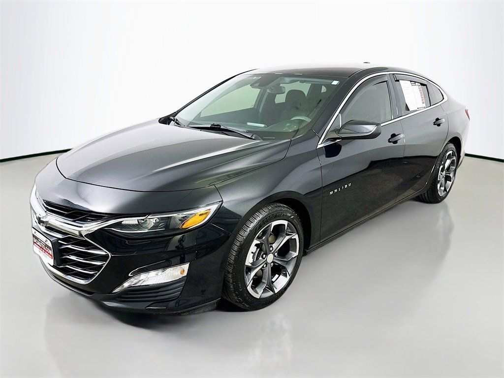Used 2022 Chevrolet Malibu LT image 3