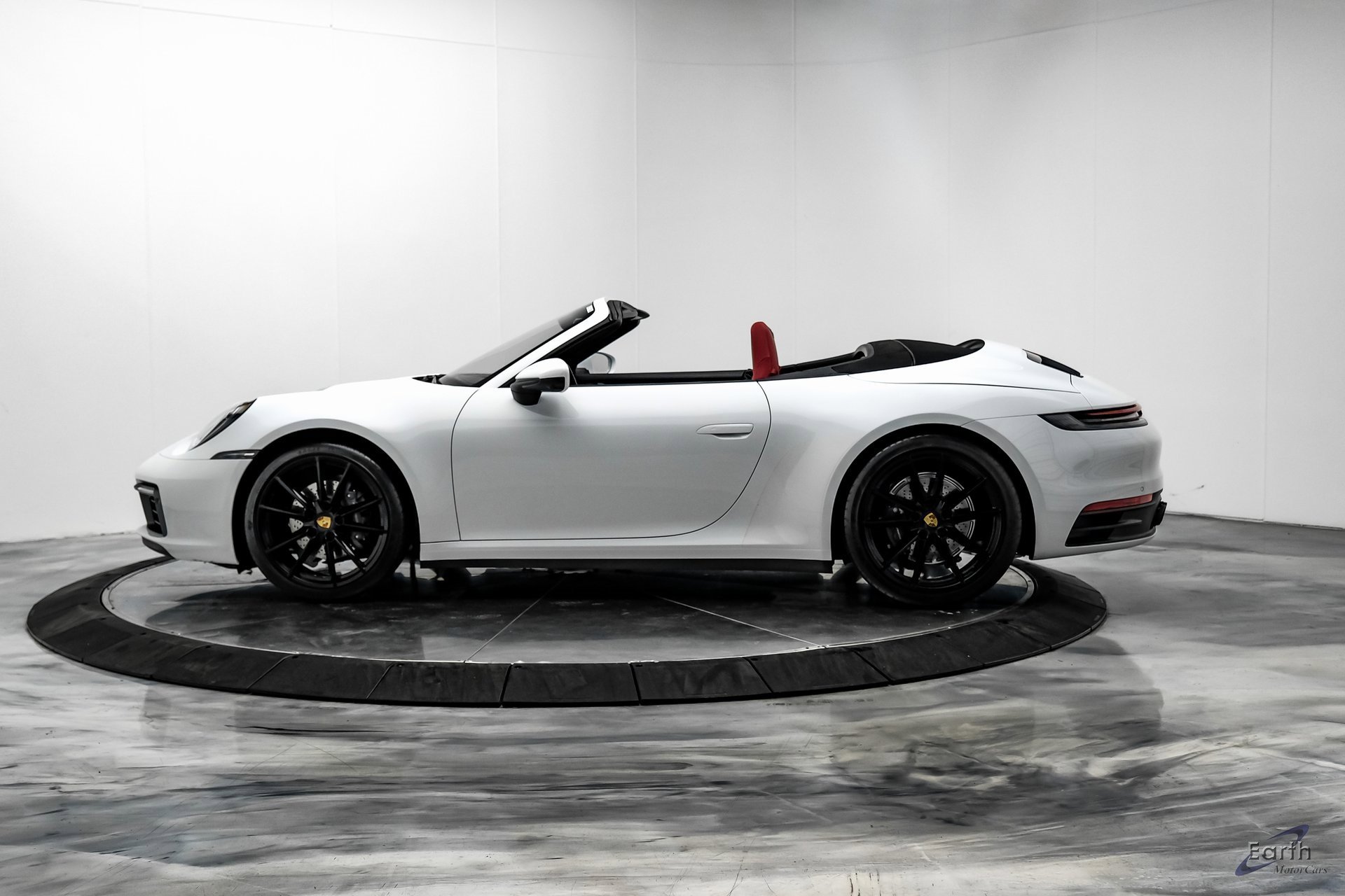 Used 2021 Porsche 911 Carrera 4 image 5