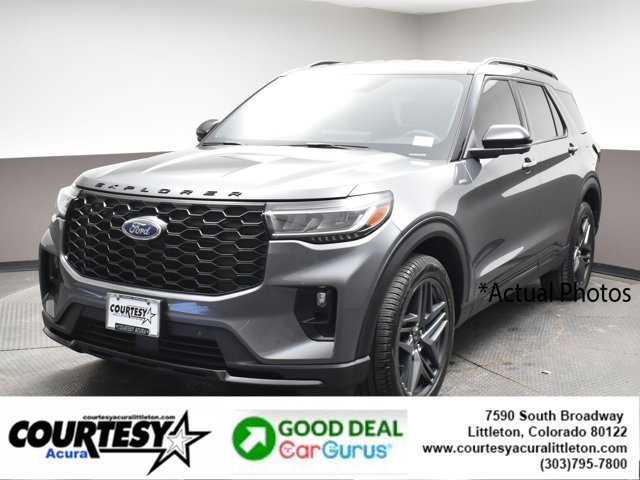 Used 2025 Ford Explorer ST-Line w/ Premium Package image 1