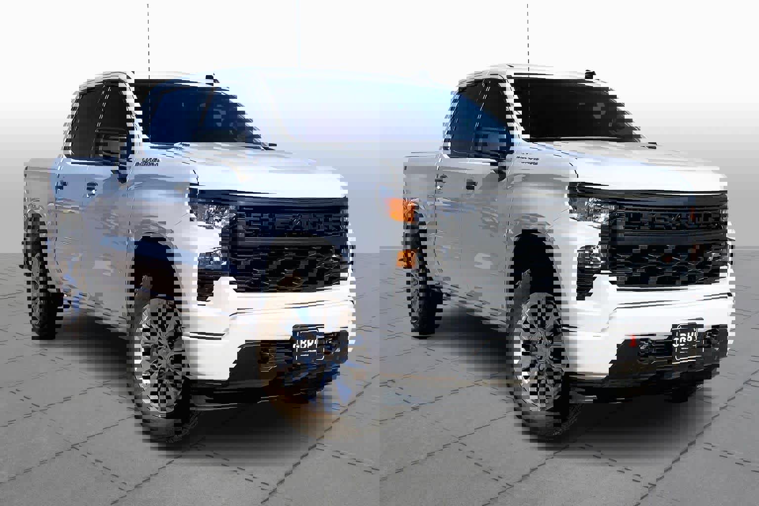 Used 2024 Chevrolet Silverado 1500 Custom image 3