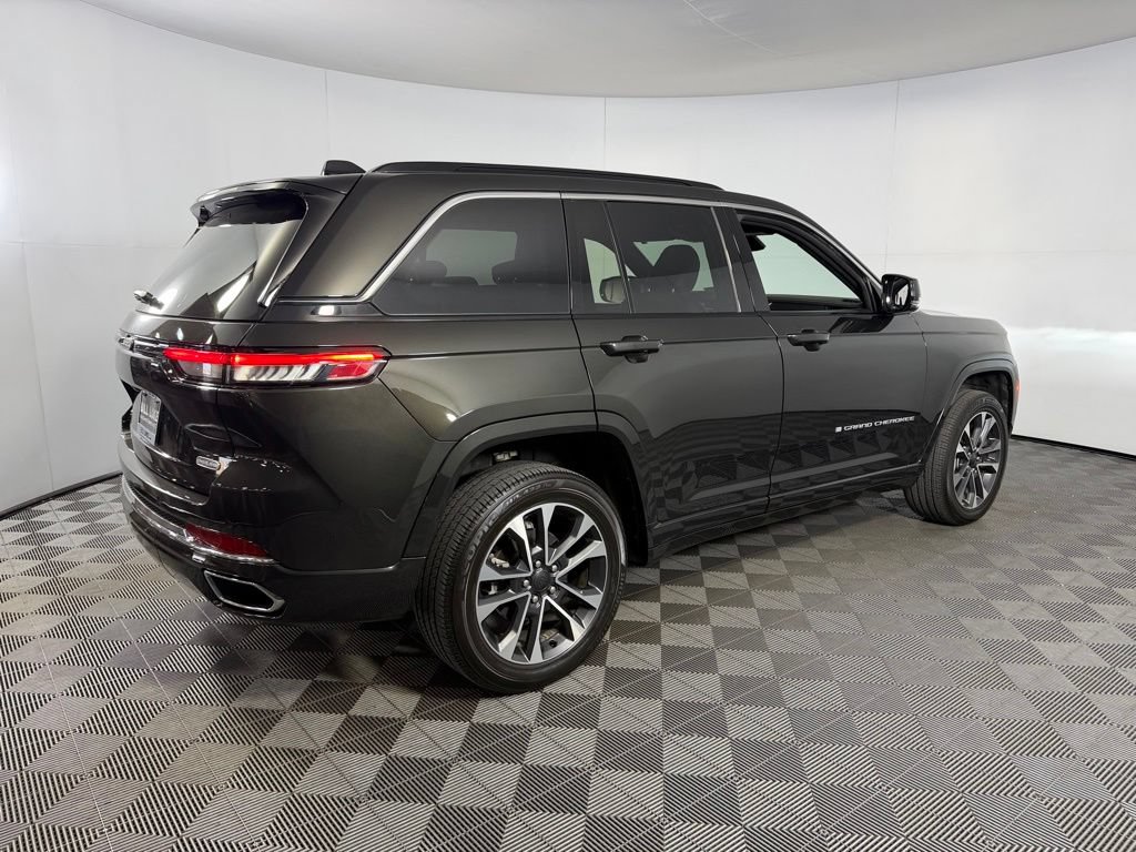 Certified 2024 Jeep Grand Cherokee Overland AWD/4WD image 7