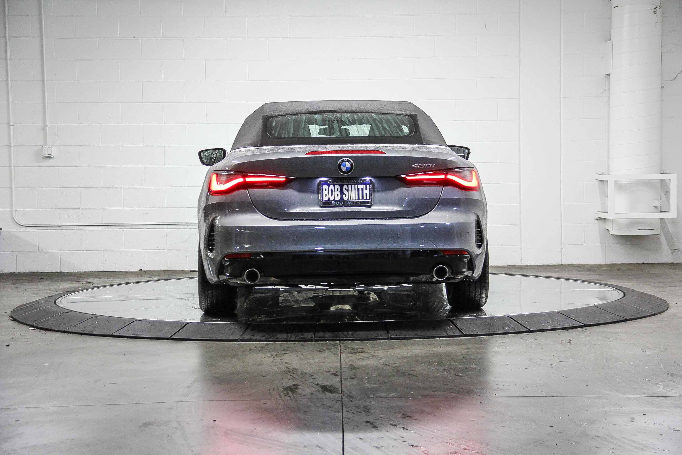 Used 2025 BMW 430i Convertible w/ Premium Package image 5