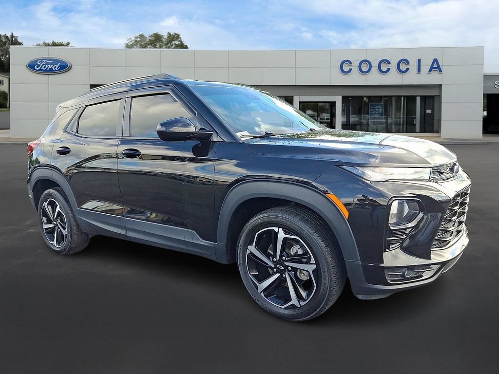 Used 2021 Chevrolet TrailBlazer RS w/ Convenience Package AWD/4WD image 3
