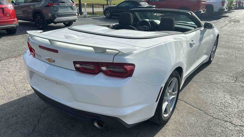 Used 2021 Chevrolet Camaro LT image 35