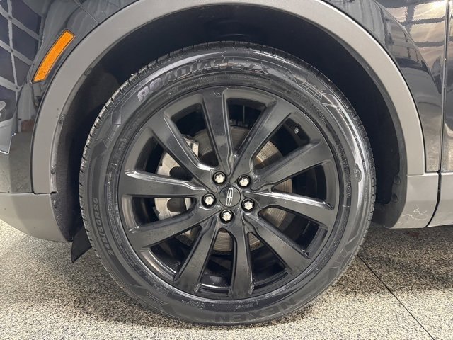 Used 2023 Lincoln Nautilus Reserve w/ Monochromatic Package image 4