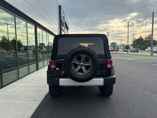 Used 2014 Jeep Wrangler Sahara w/ Connectivity Group AWD/4WD image 4