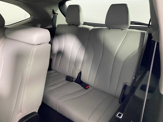 Used 2023 Acura MDX w/ Technology Package AWD/4WD image 14