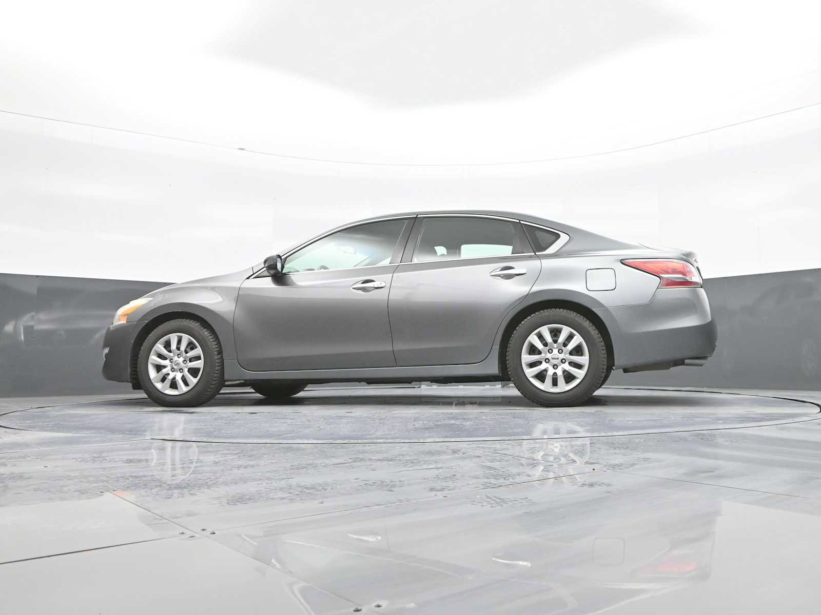 Used 2014 Nissan Altima 2.5 S image 23