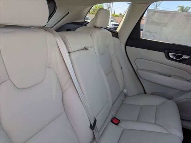 New 2026 Volvo XC60 B5 Ultra w/ Protection Package Premier AWD/4WD image 13