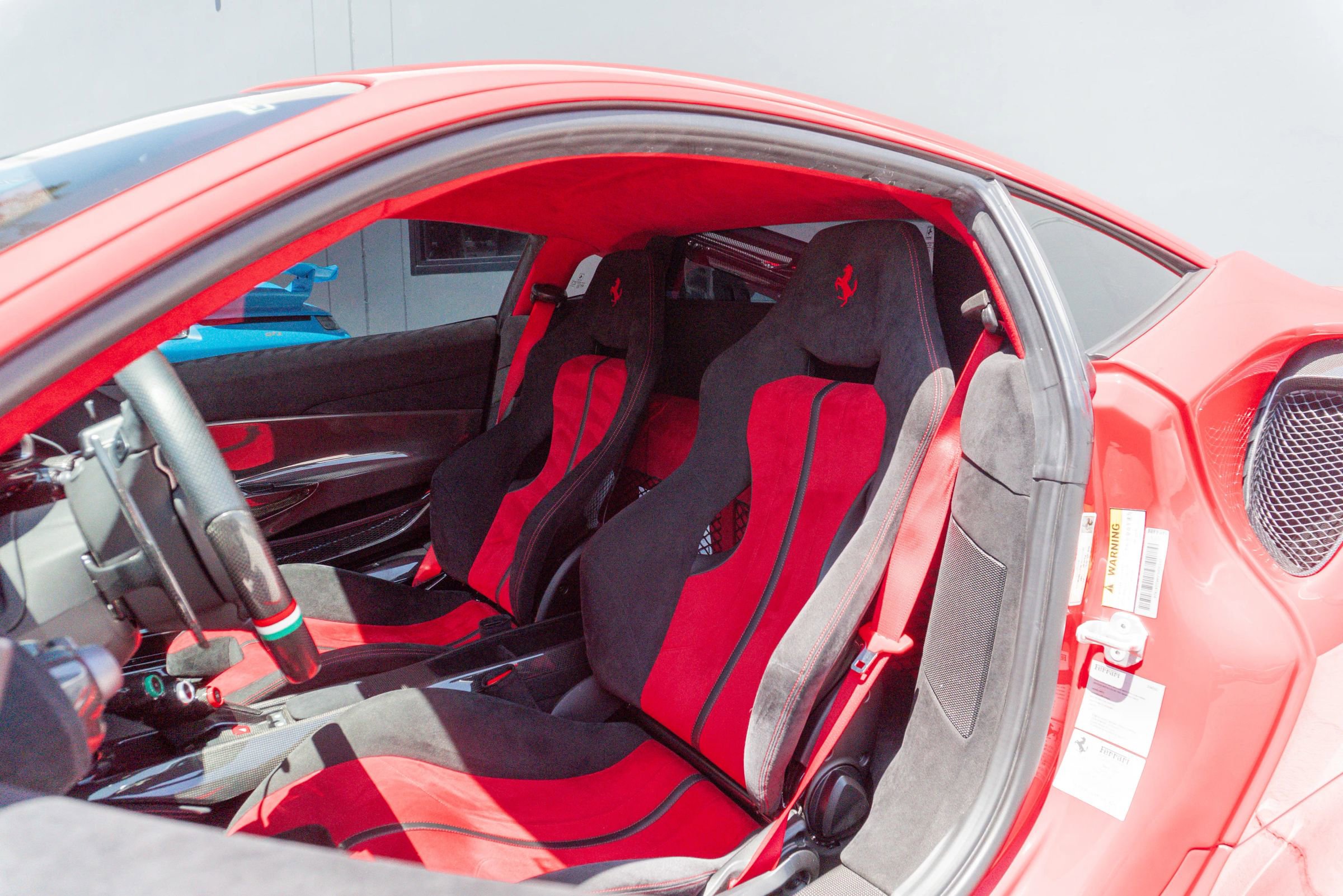 Used 2019 Ferrari 488 Pista Coupe RWD image 11