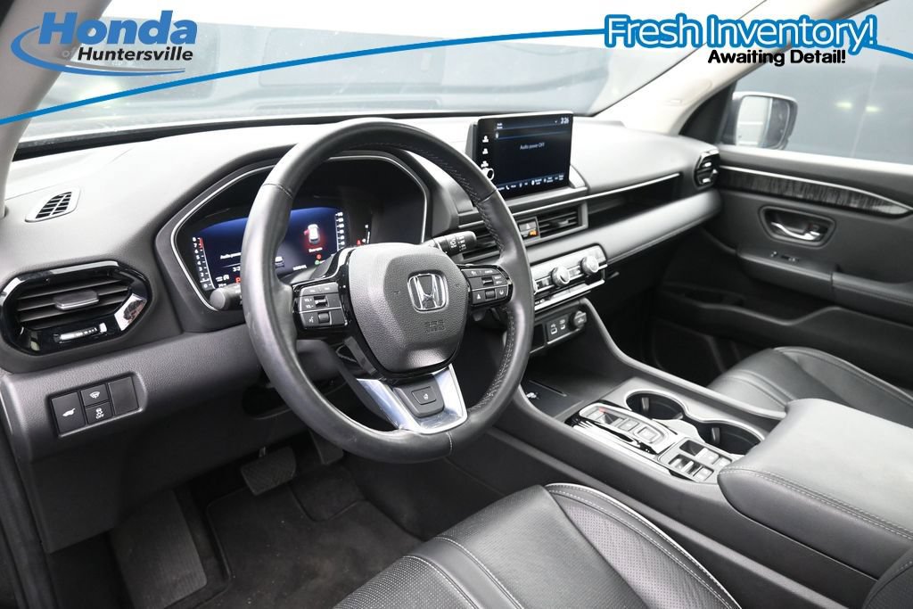 Used 2023 Honda Pilot Elite image 18