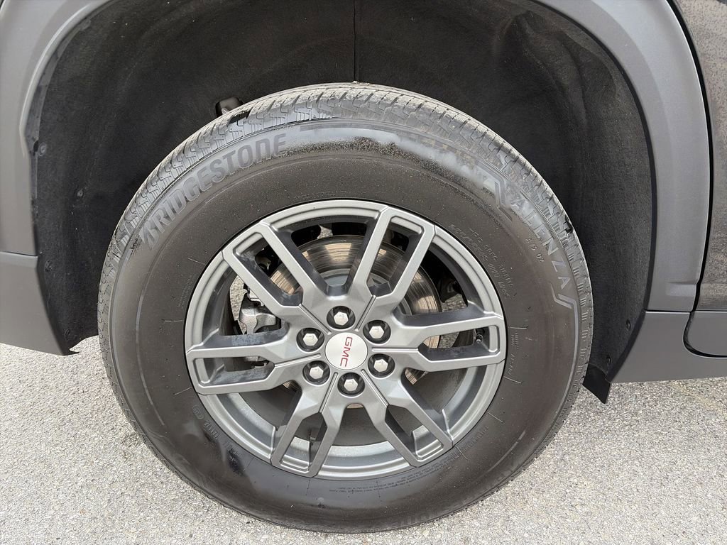 Used 2025 GMC Acadia Elevation image 37