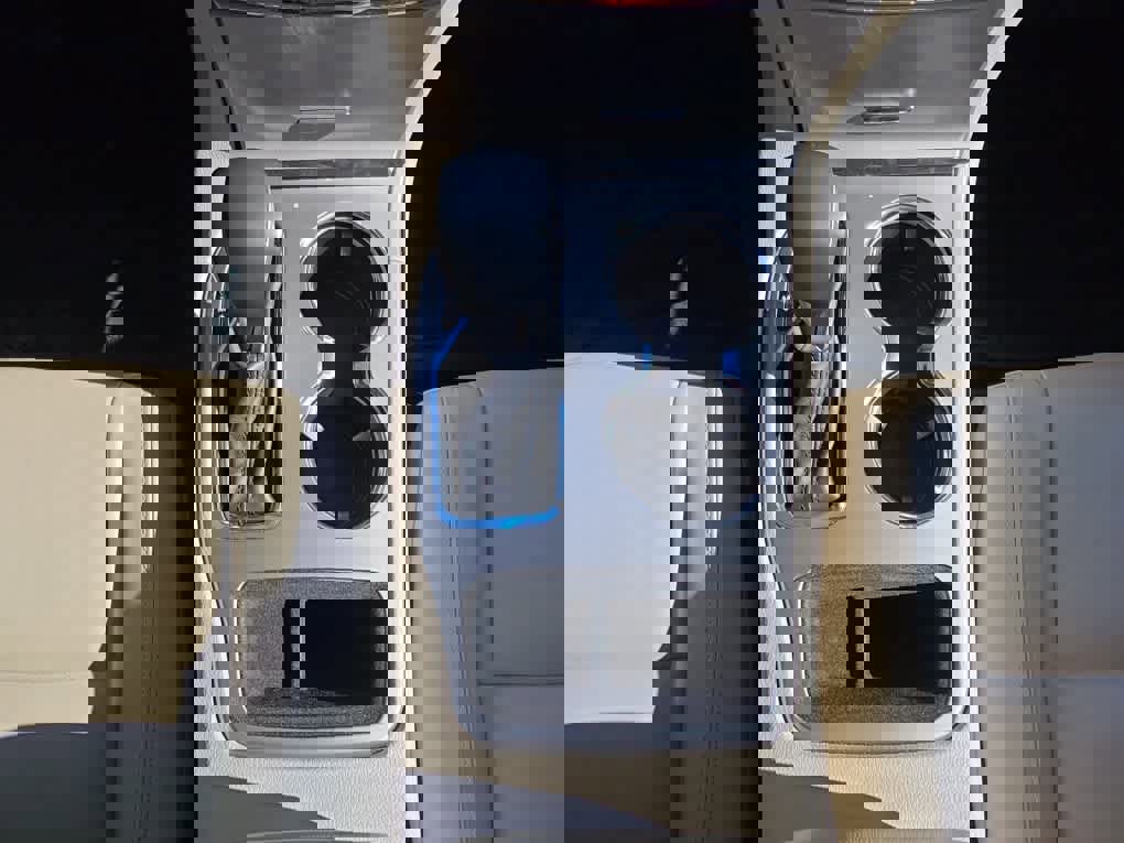 Used 2021 Jeep Grand Cherokee Limited image 13