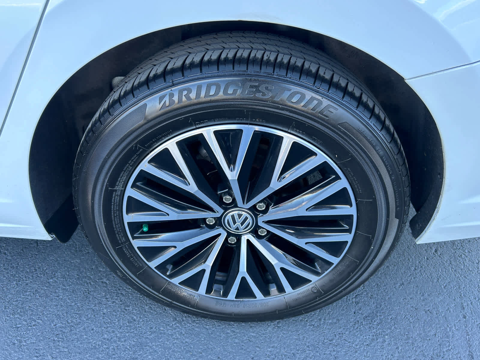 Used 2021 Volkswagen Jetta SE image 12