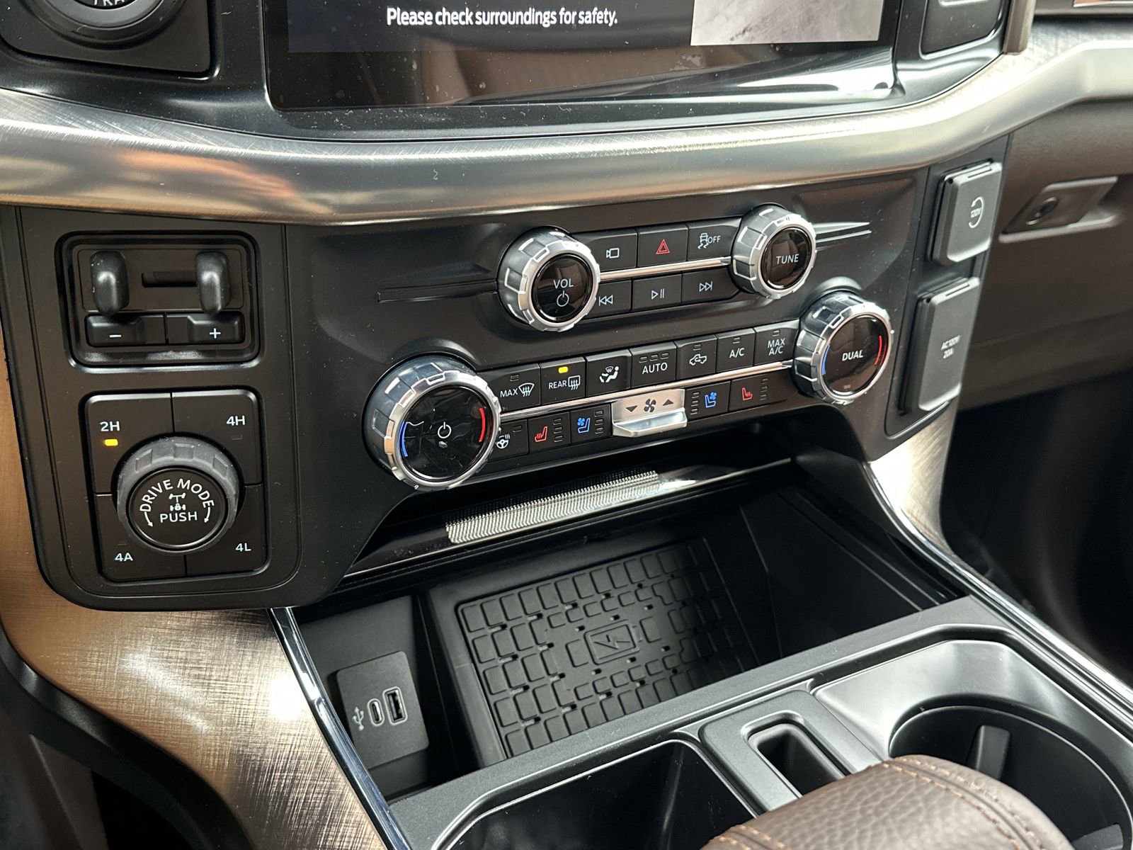 New 2025 Ford F150 King Ranch w/ FX4 Off-Road Package image 14