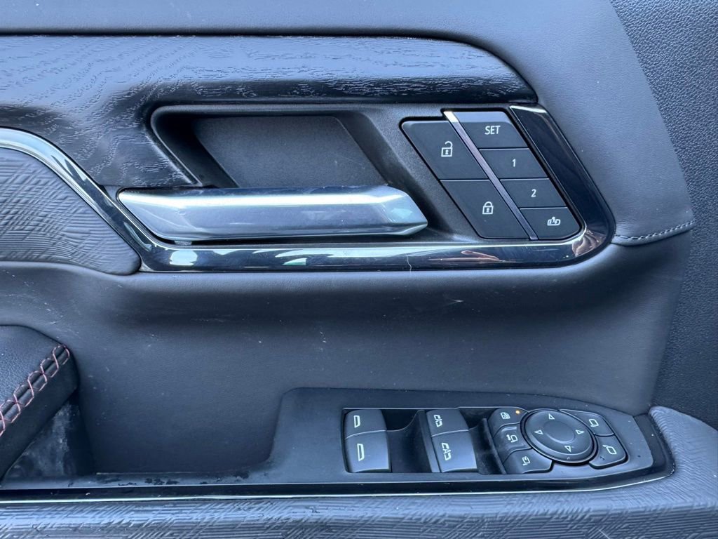 Used 2024 GMC Sierra 2500 AT4X image 22