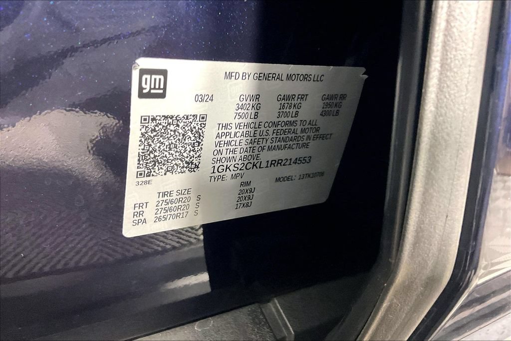 Used 2024 GMC Yukon AT4 w/ AT4 Premium Package AWD/4WD image 17
