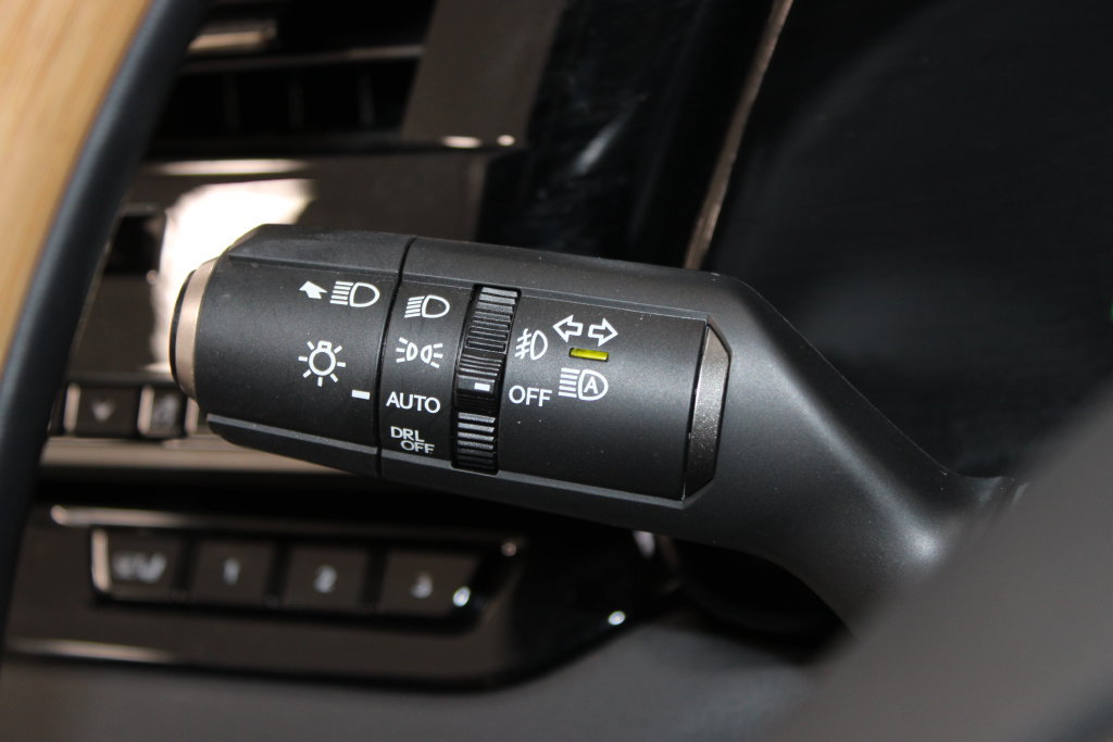 Used 2025 Lexus RX 350 Premium w/ Accessory Package (Z1) FWD image 37