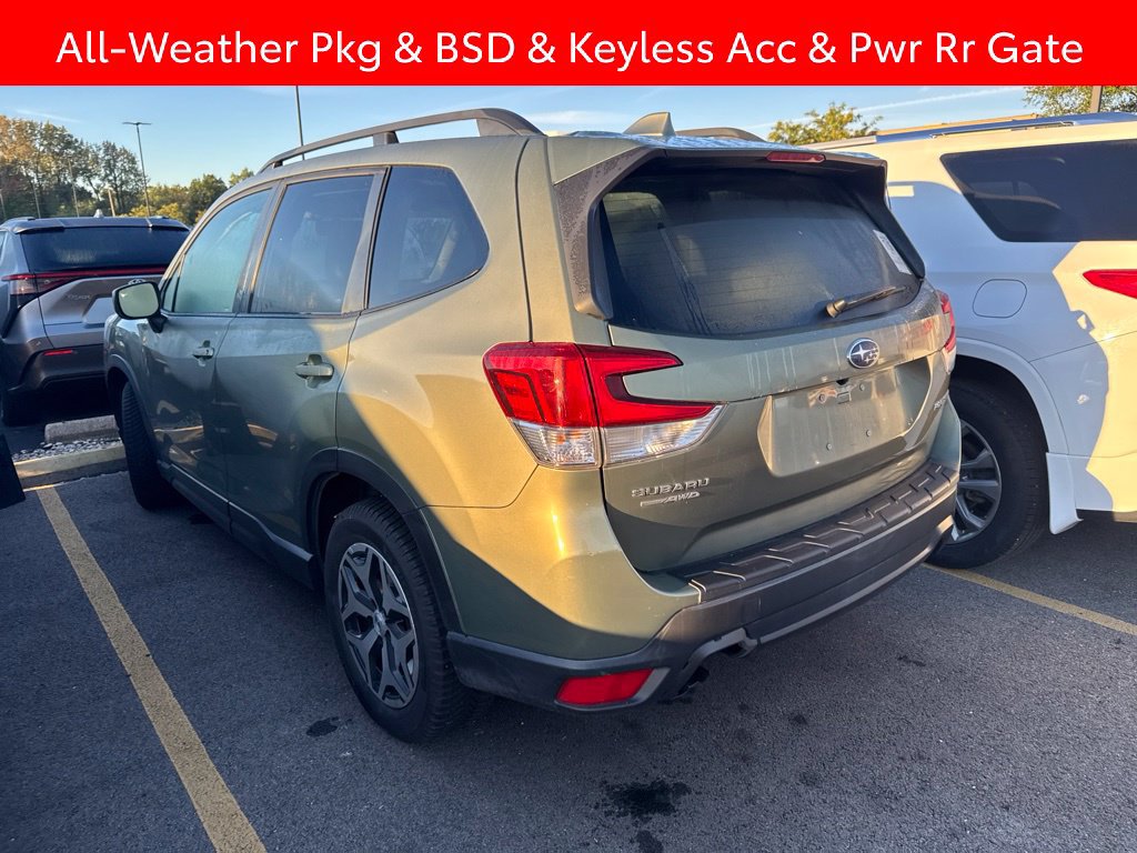 Used 2019 Subaru Forester Premium AWD/4WD image 4