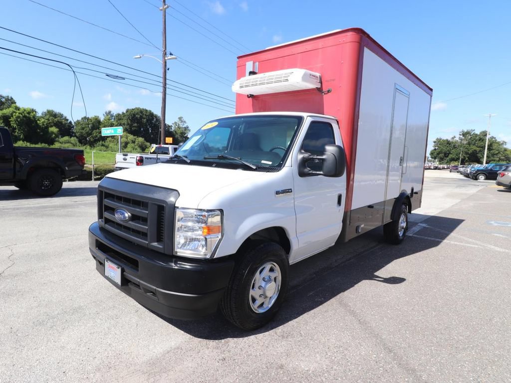 Certified 2024 Ford E-350 and Econoline 350 Super Duty w/ Power Windows & Locks Group RWD image 5