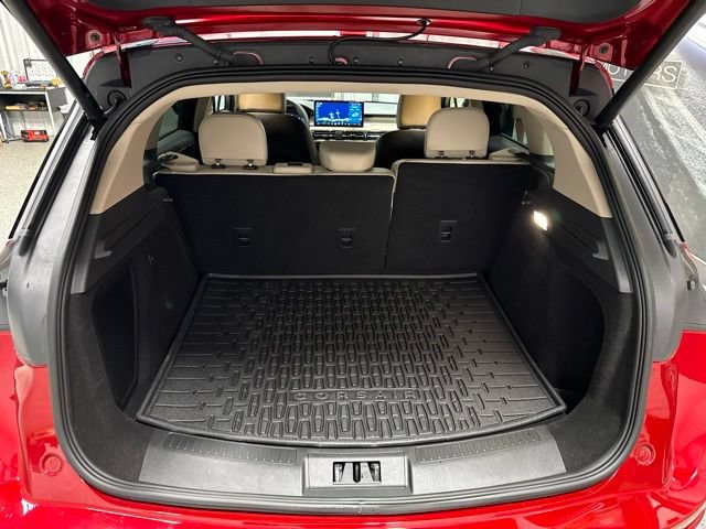 Used 2025 Lincoln Corsair AWD image 17