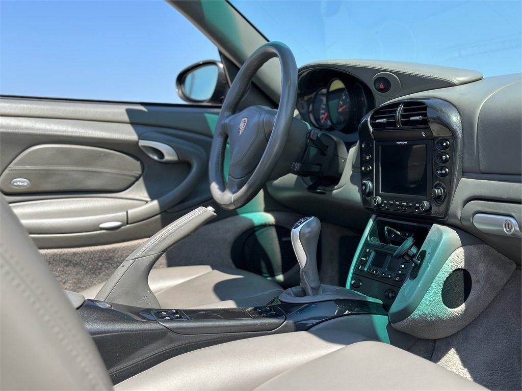 Used 2004 Porsche 911 Turbo image 16