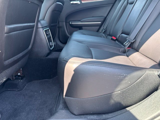 Used 2014 Chrysler 300 RWD image 14