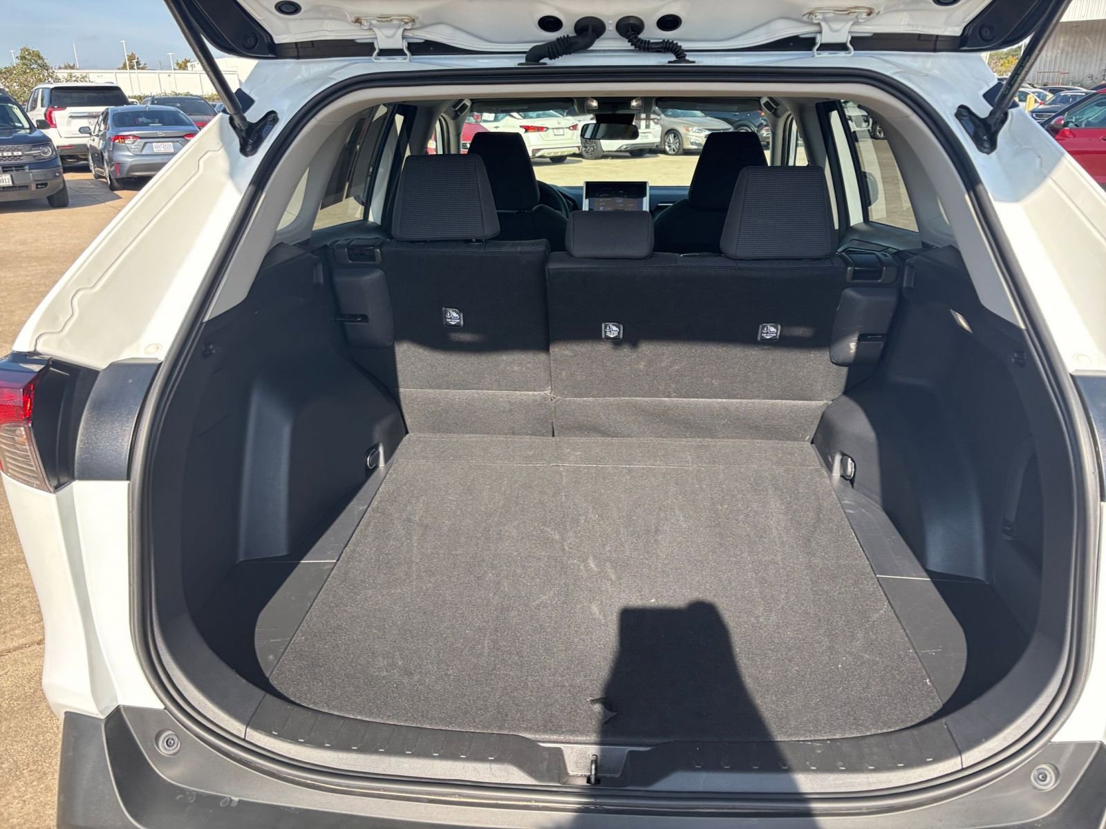 Used 2025 Toyota RAV4 LE image 30