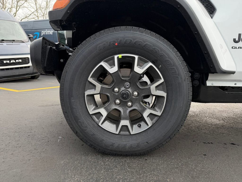 New 2026 Jeep Gladiator Sahara image 10