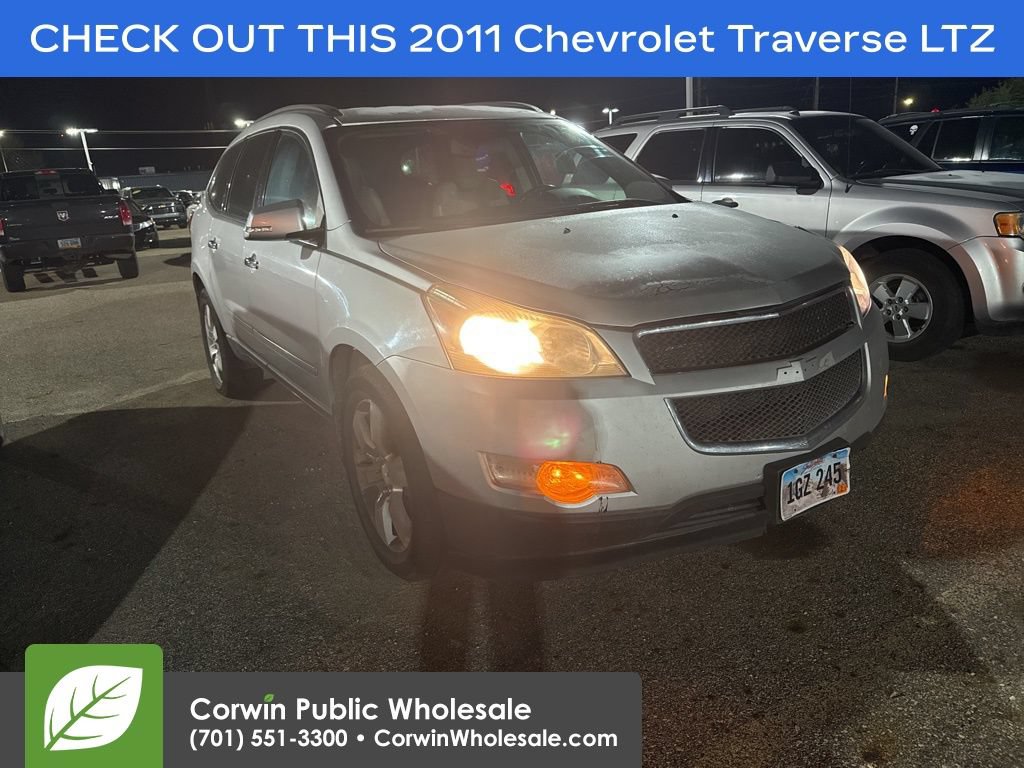Used 2011 Chevrolet Traverse LTZ AWD/4WD image 1