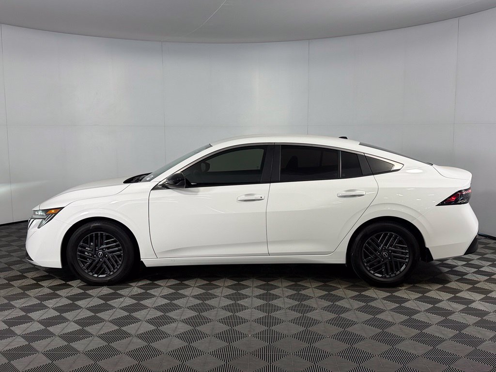Used 2026 Nissan Sentra SV w/ Floor Mat Package FWD image 10