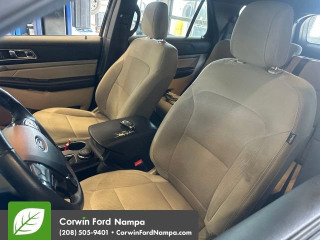 Used 2018 Ford Explorer XLT w/ Equipment Group 201A AWD/4WD image 7